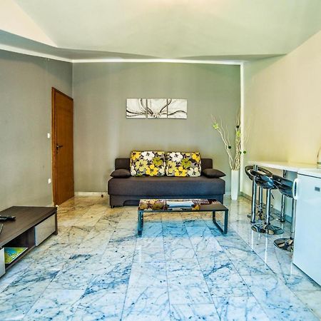 Apartments Ori พูลา ภายนอก รูปภาพ